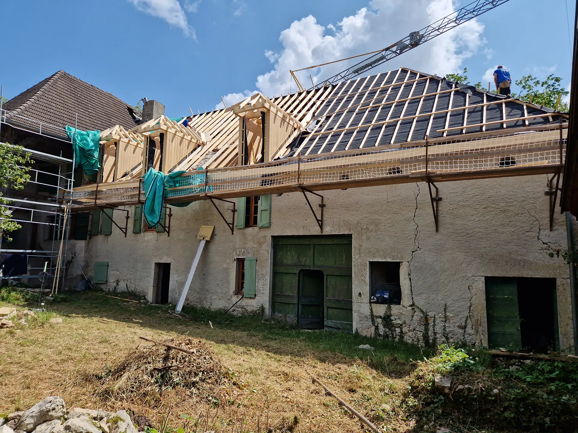 Chantier de rénovation : pose de l'étanchéité du toit